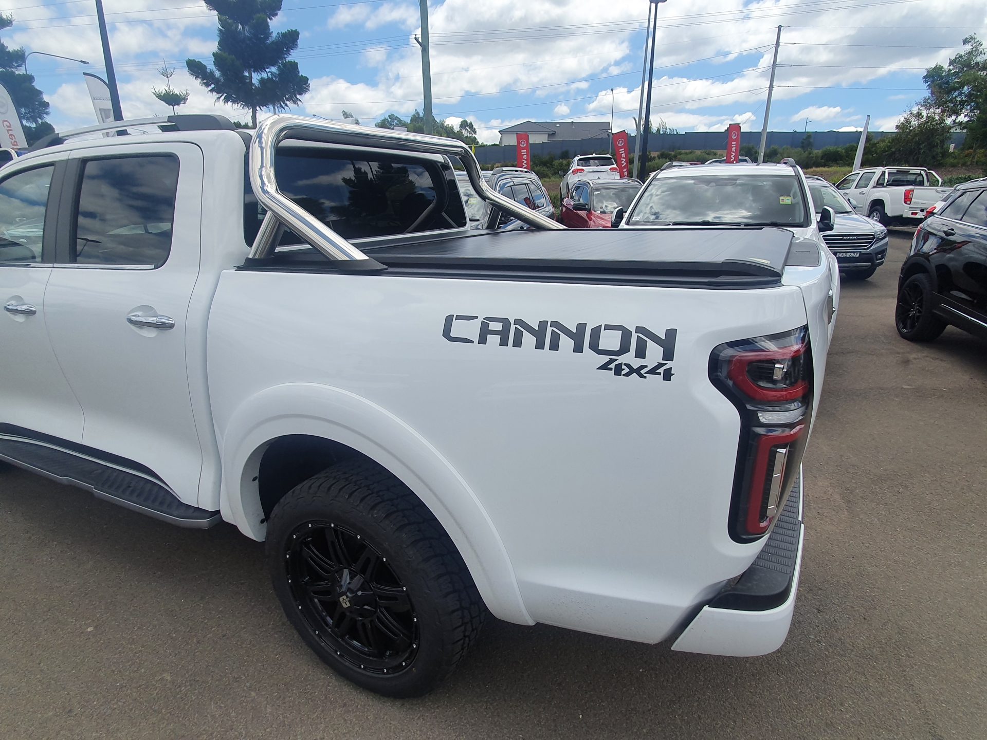 GWM Cannon Electric Roll Top Instinct Vehicle Enhancements