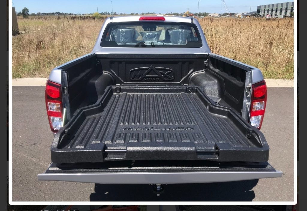 Dual Cab Tub Slider Instinct Vehicle Enhancements